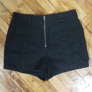 UO highwaisted black shorts